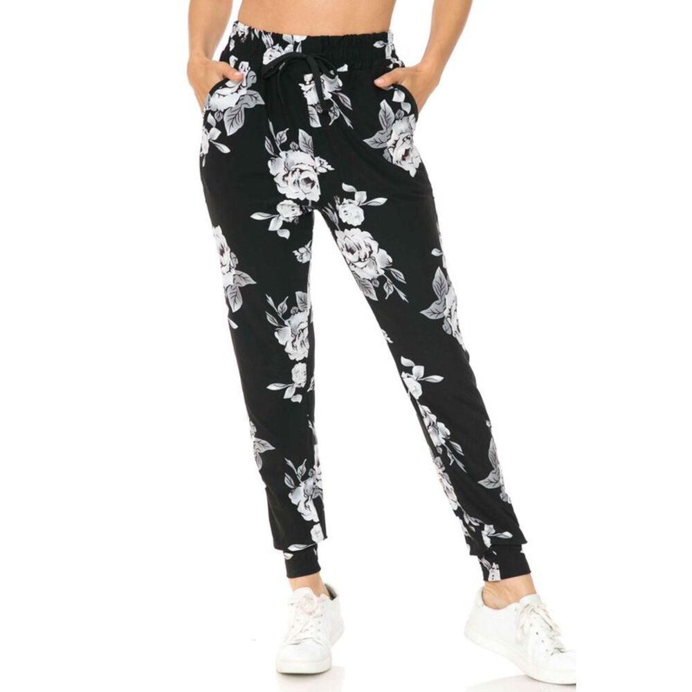 World of Leggings Buttery Smooth Jumbo White Rose Joggers